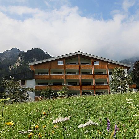 Hotel Sonnblick Wald am Arlberg Eksteriør billede