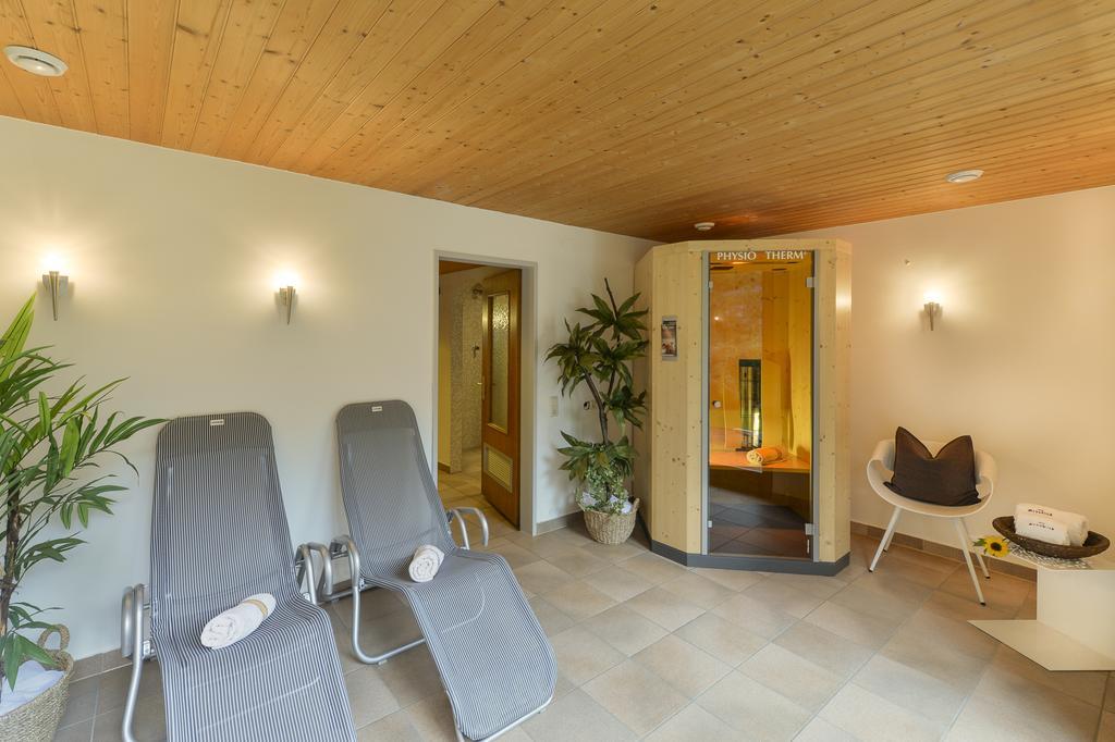 Hotel Sonnblick Wald am Arlberg Eksteriør billede