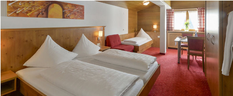 Hotel Sonnblick Wald am Arlberg Eksteriør billede